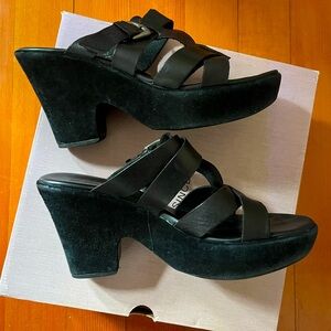 Kork-Ease black platform heeled shoes Beatrice style women’s sz 10 US - 42 Euro